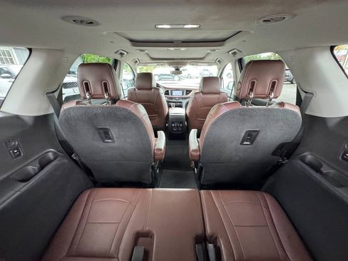 Used 2018 Buick Enclave Avenir AWD/4WD image 46