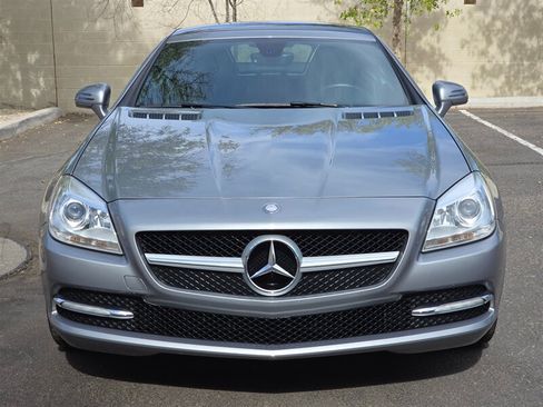 Used 2012 Mercedes-Benz SLK 350 image 3