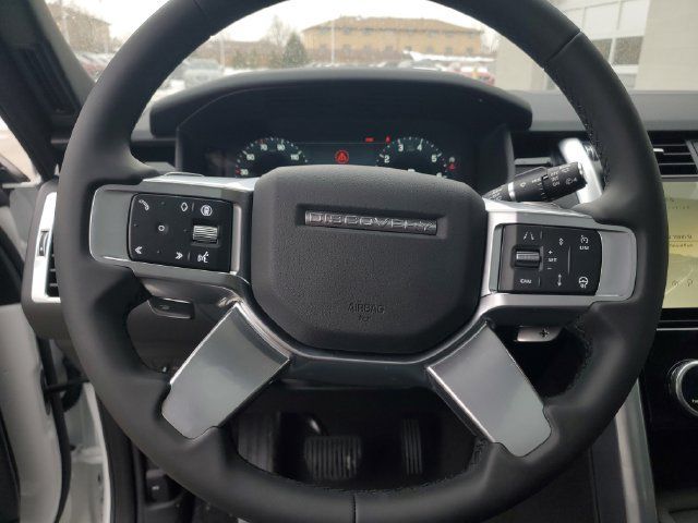 Certified 2026 Land Rover Discovery S AWD/4WD image 23