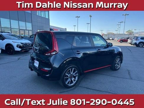 Used 2022 Kia Soul GT-Line FWD image 12