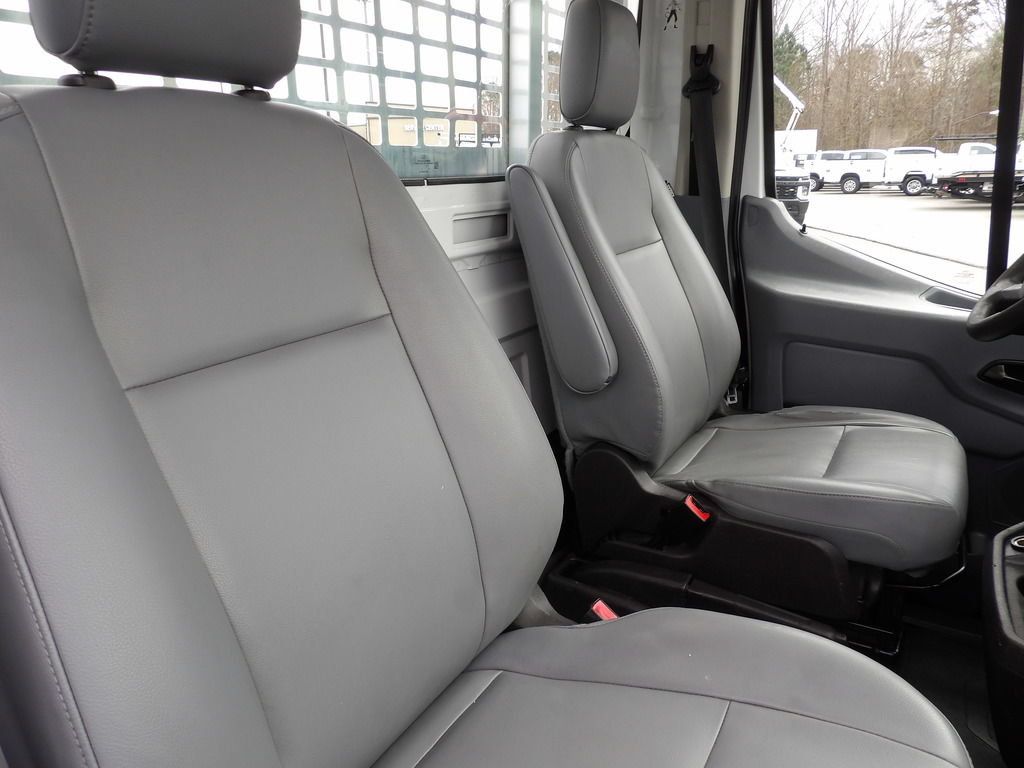 Used 2017 Ford Transit 250 138 RWD image 19