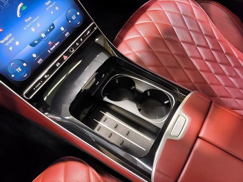 Used 2022 Mercedes-Benz S 580 4MATIC Sedan w/ AMG Line Package image 25