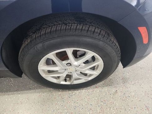 Used 2023 Chevrolet Equinox LT AWD/4WD image 22