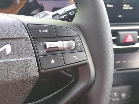 New 2026 Kia Sportage EX FWD image 23