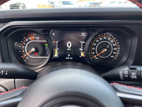 Used 2024 Jeep Wrangler Unlimited Rubicon 392 AWD/4WD image 16