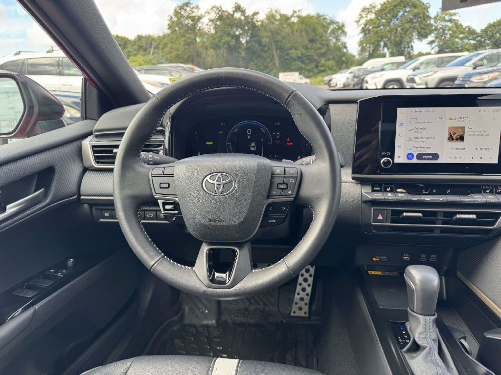 Used 2026 Toyota Camry SE w/ Convenience Package AWD/4WD image 17