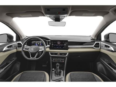 New 2026 Volkswagen Taos SE FWD image 5