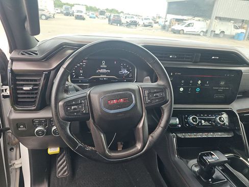 Used 2025 GMC Sierra 1500 AT4 AWD/4WD image 2