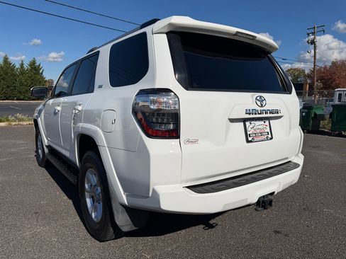 Used 2020 Toyota 4Runner SR5 Premium w/ Moonroof Package image 7