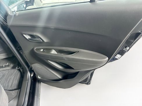 Used 2020 Chevrolet Trax LS image 28