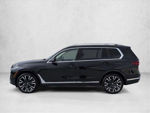 Used 2024 BMW X7 xDrive40i AWD/4WD image 9