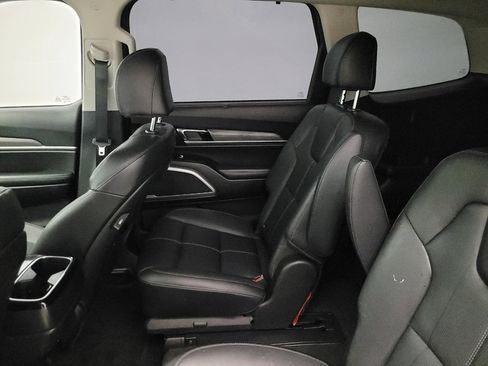 Used 2022 Kia Telluride EX w/ EX Premium Package FWD image 18