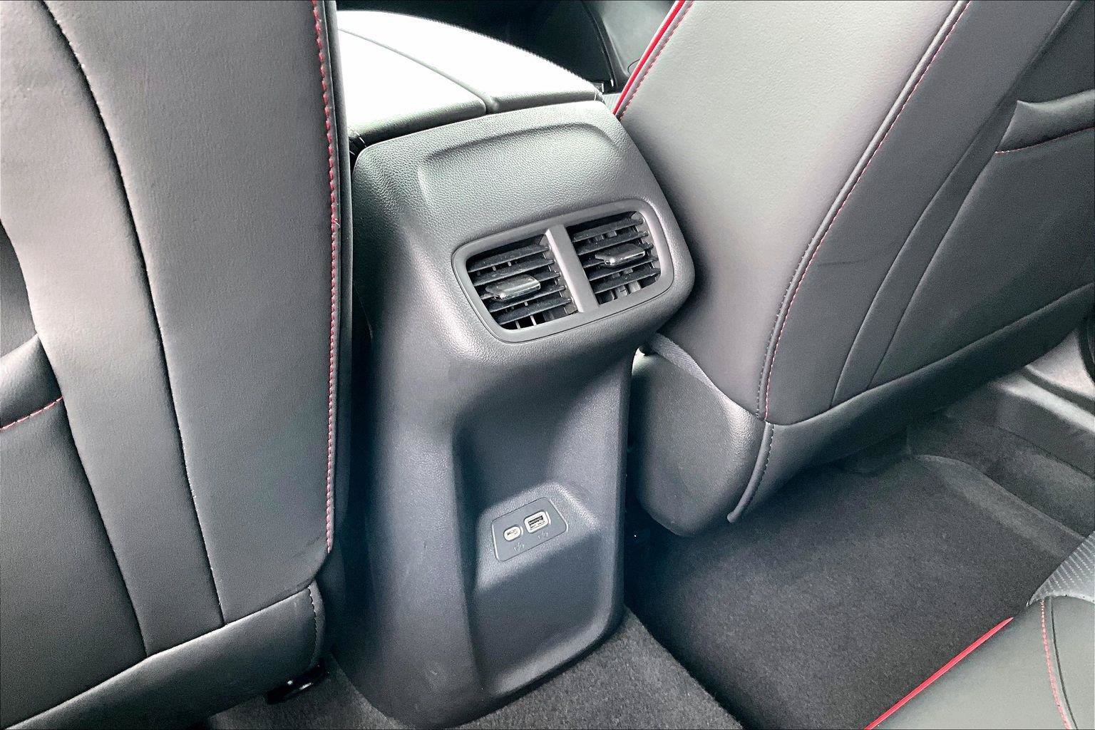 Used 2023 Buick Envision Essence w/ Technology Package I AWD/4WD image 32