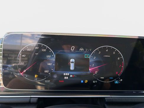 New 2026 Mercedes-Benz GLS 580 4MATIC image 26