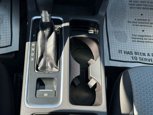 Used 2017 Ford Escape SE image 39