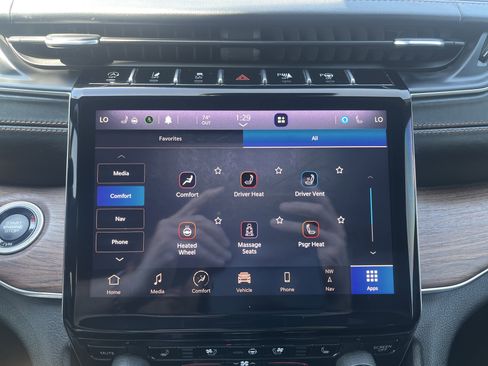 Used 2021 Jeep Grand Cherokee L Summit w/ Luxury Tech Group V image 36