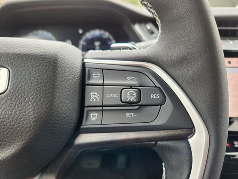 New 2026 Jeep Grand Cherokee Altitude AWD/4WD image 14