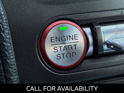 Used 2018 Ford Mustang Coupe w/ Equipment Group 101A RWD image 23