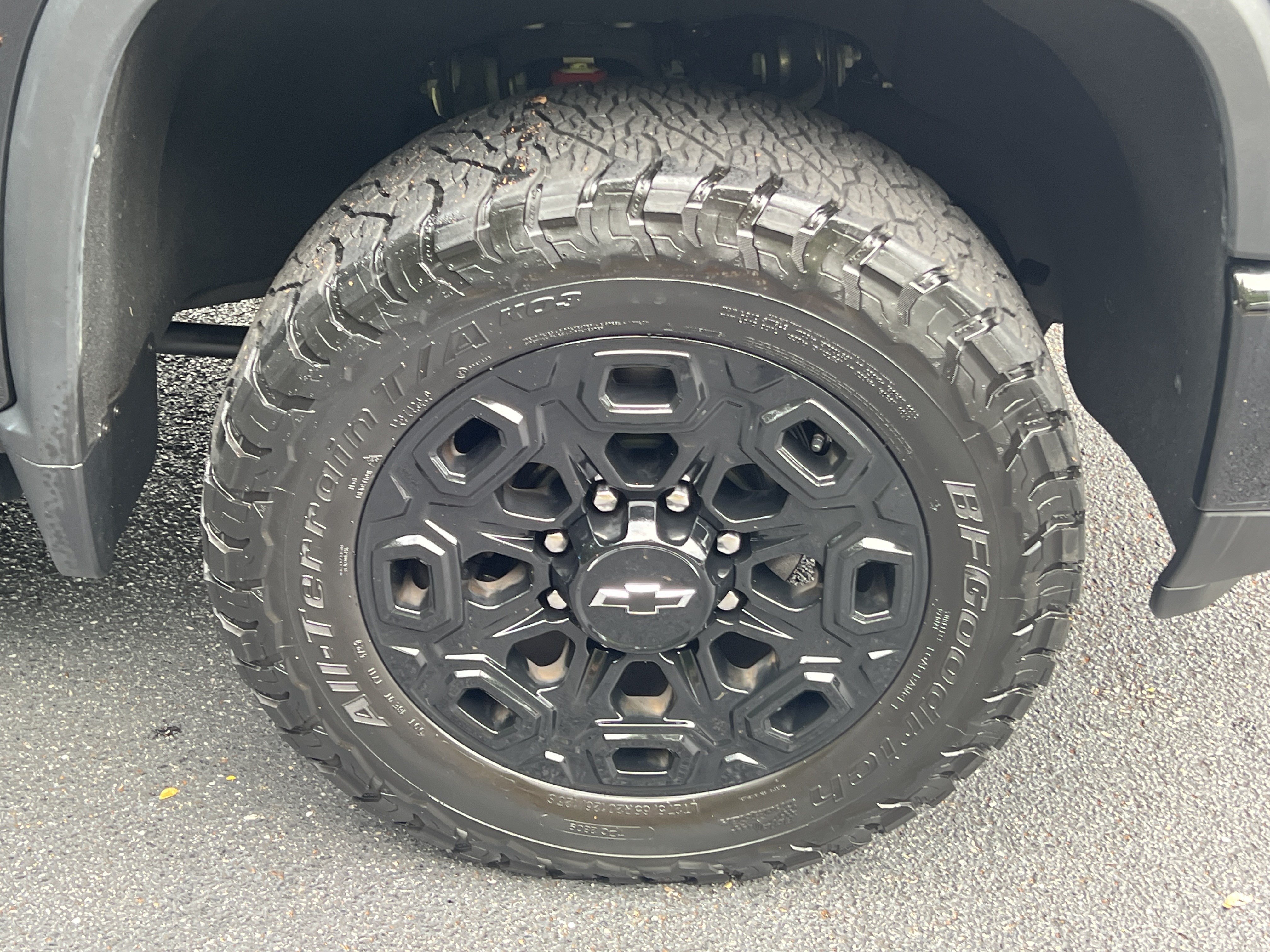 Certified 2024 Chevrolet Silverado 2500 High Country w/ High Country Premium Package AWD/4WD image 15