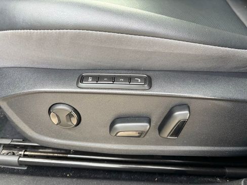 Used 2023 Volkswagen ID.4 Pro S image 19