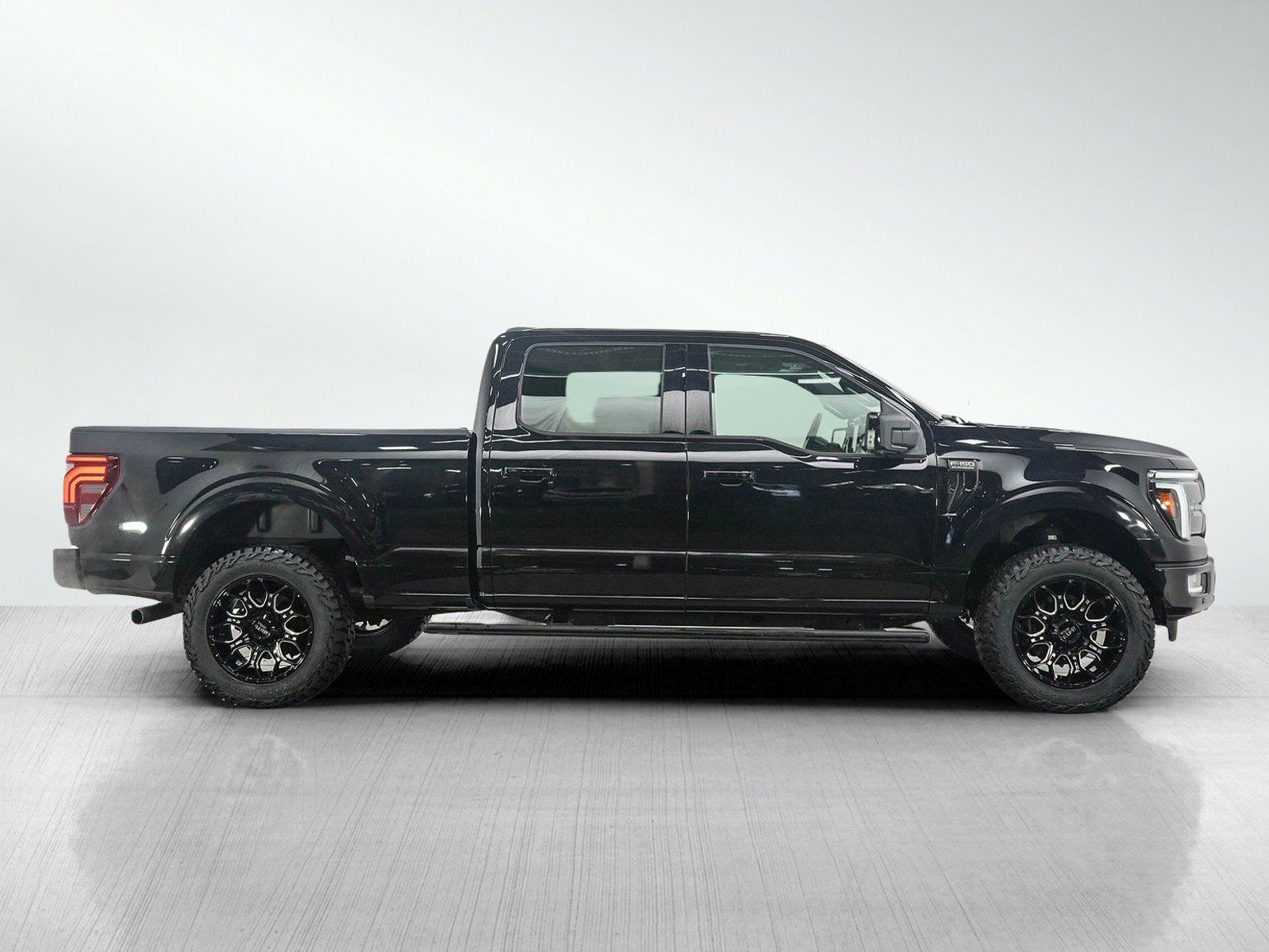 Used 2024 Ford F150 Platinum AWD/4WD image 6