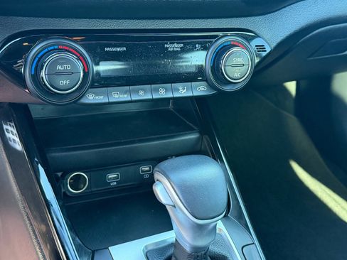 Certified 2024 Kia Forte GT-Line image 10