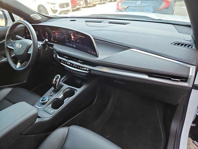Used 2024 Cadillac XT4 Premium Luxury FWD image 24