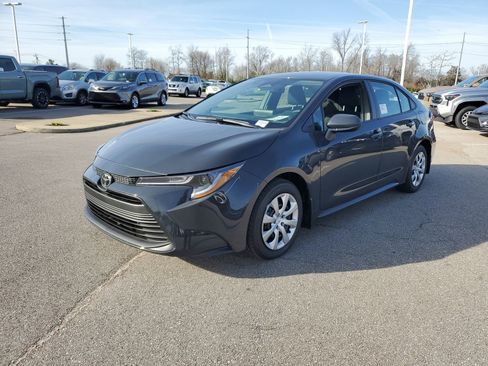 New 2026 Toyota Corolla LE FWD image 2