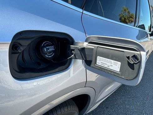 Used 2025 Audi Q5 2.0T Premium Plus w/ Premium Plus Package image 51