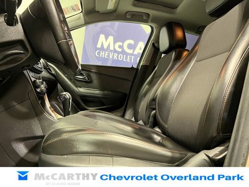 Used 2018 Chevrolet Trax LT w/ Sun & Sound Package AWD/4WD image 26