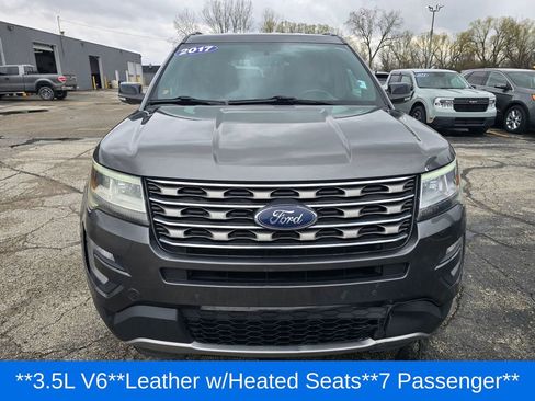 Used 2017 Ford Explorer XLT w/ Equipment Group 202A AWD/4WD image 2