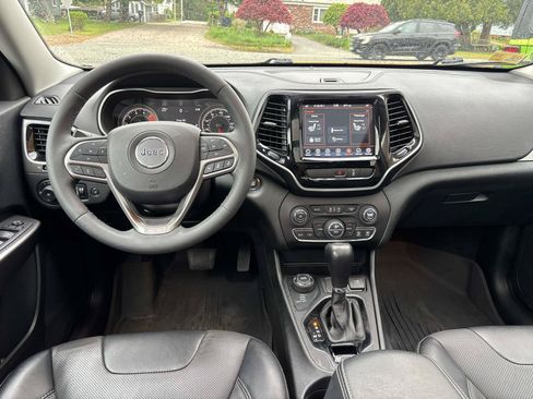 Used 2022 Jeep Cherokee Limited AWD/4WD image 11
