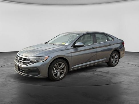 Used 2024 Volkswagen Jetta SE FWD image 4