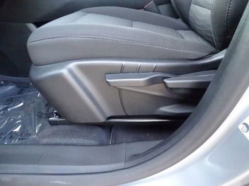 Used 2025 Chevrolet Equinox LT w/ Safety and Technology Package image 20