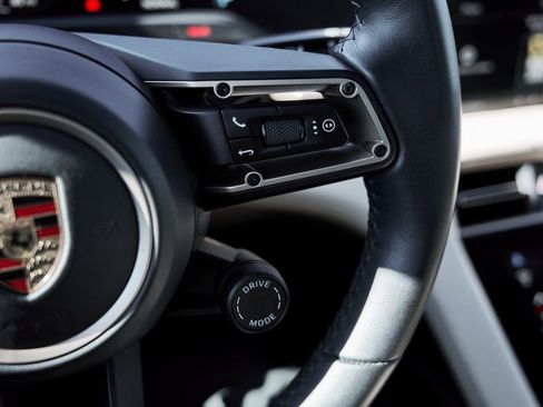 Used 2020 Porsche Taycan Turbo S image 60