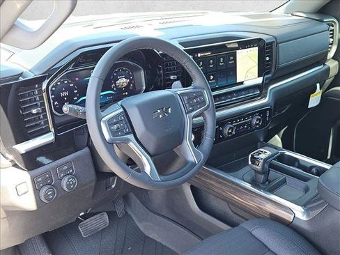 New 2026 Chevrolet Silverado 1500 RST w/ Z71 Off-Road Package AWD/4WD image 3