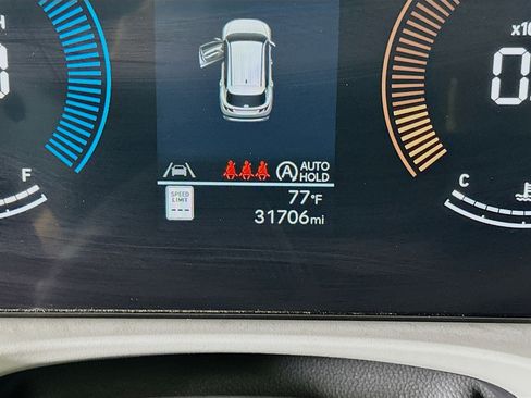 Used 2025 Hyundai Tucson SEL image 19