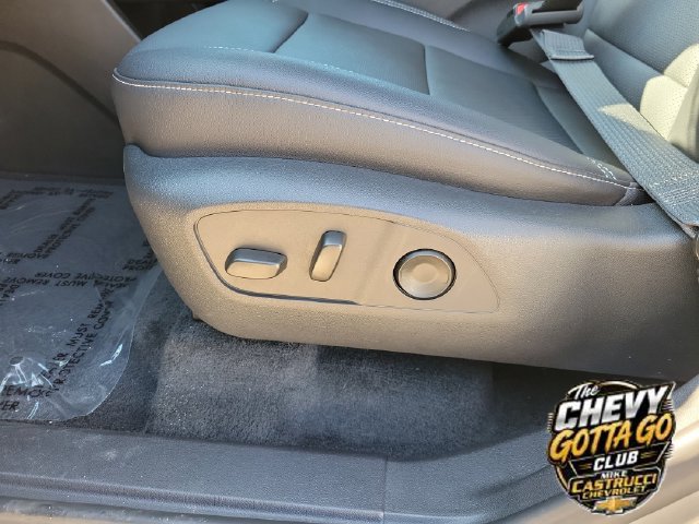 Used 2026 Chevrolet Traverse LT AWD/4WD image 19