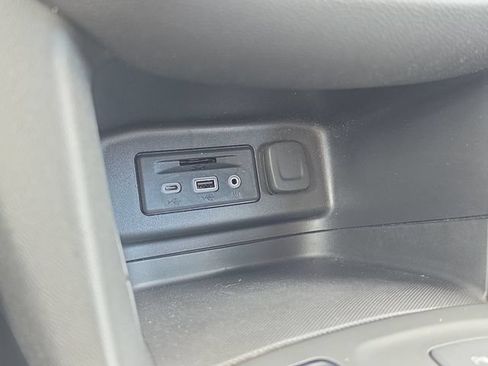 Used 2024 Chevrolet Equinox LT FWD image 29