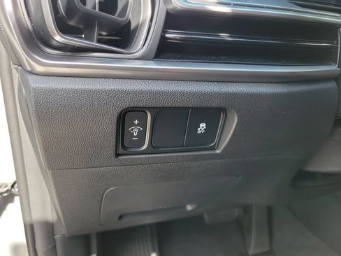 Certified 2026 Kia Sorento S FWD image 19