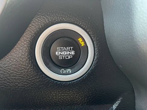 Used 2022 RAM 1500 Big Horn AWD/4WD image 40