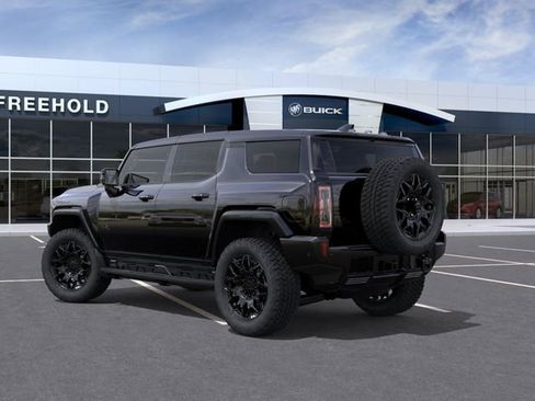 New 2026 GMC Hummer EV SUV w/ LPO, Dark Essentials Package AWD/4WD image 3