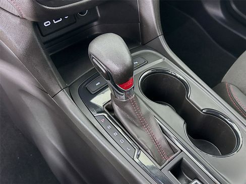 Used 2023 Chevrolet Equinox RS image 17