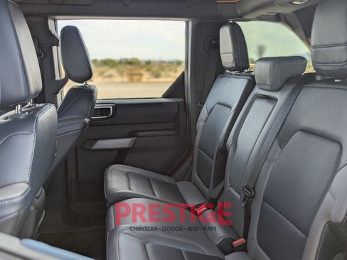 Used 2022 Ford Bronco Outer Banks AWD/4WD image 30