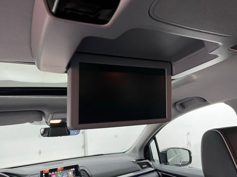 Used 2022 Honda Odyssey Elite image 4