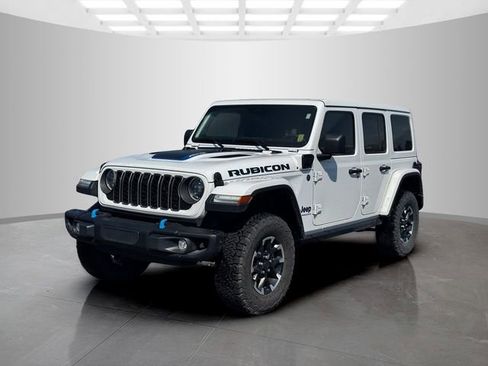 Used 2025 Jeep Wrangler Unlimited Rubicon 4xe AWD/4WD image 3