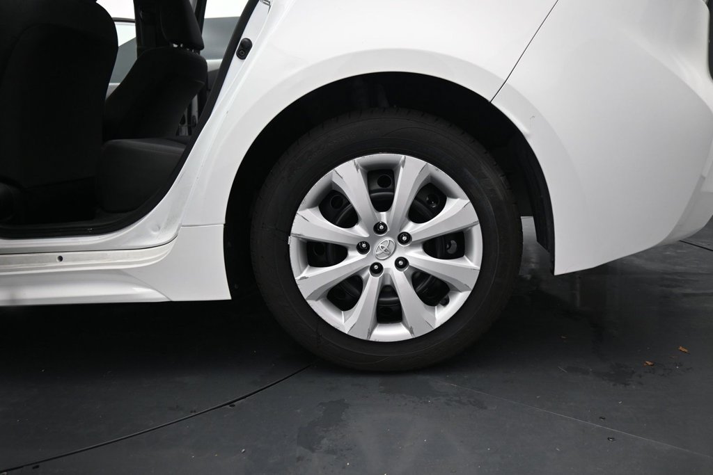 Used 2024 Toyota Corolla LE FWD image 23