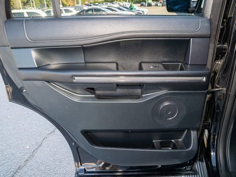 Used 2020 Ford Expedition XLT w/ Equipment Group 202A image 22