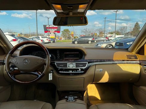 Used 2011 Mercedes-Benz S 550 4MATIC image 22