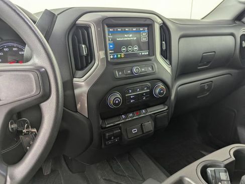 Used 2019 Chevrolet Silverado 1500 Custom Trail Boss w/ Custom Convenience Package image 14